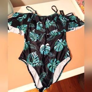 Juniors one piece swimsuit medium